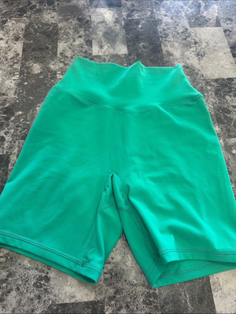 Ptula shorts small